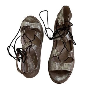 Seychelles Leather Metallic Ghillie‎ Strappy Sandal - Women’s Size 7.5